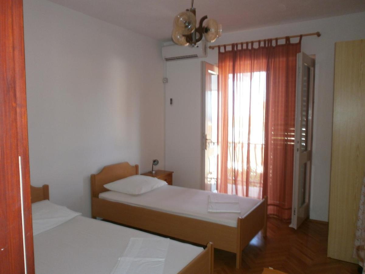 Apartments By The Sea Podgora, Makarska - 12326 ภายนอก รูปภาพ